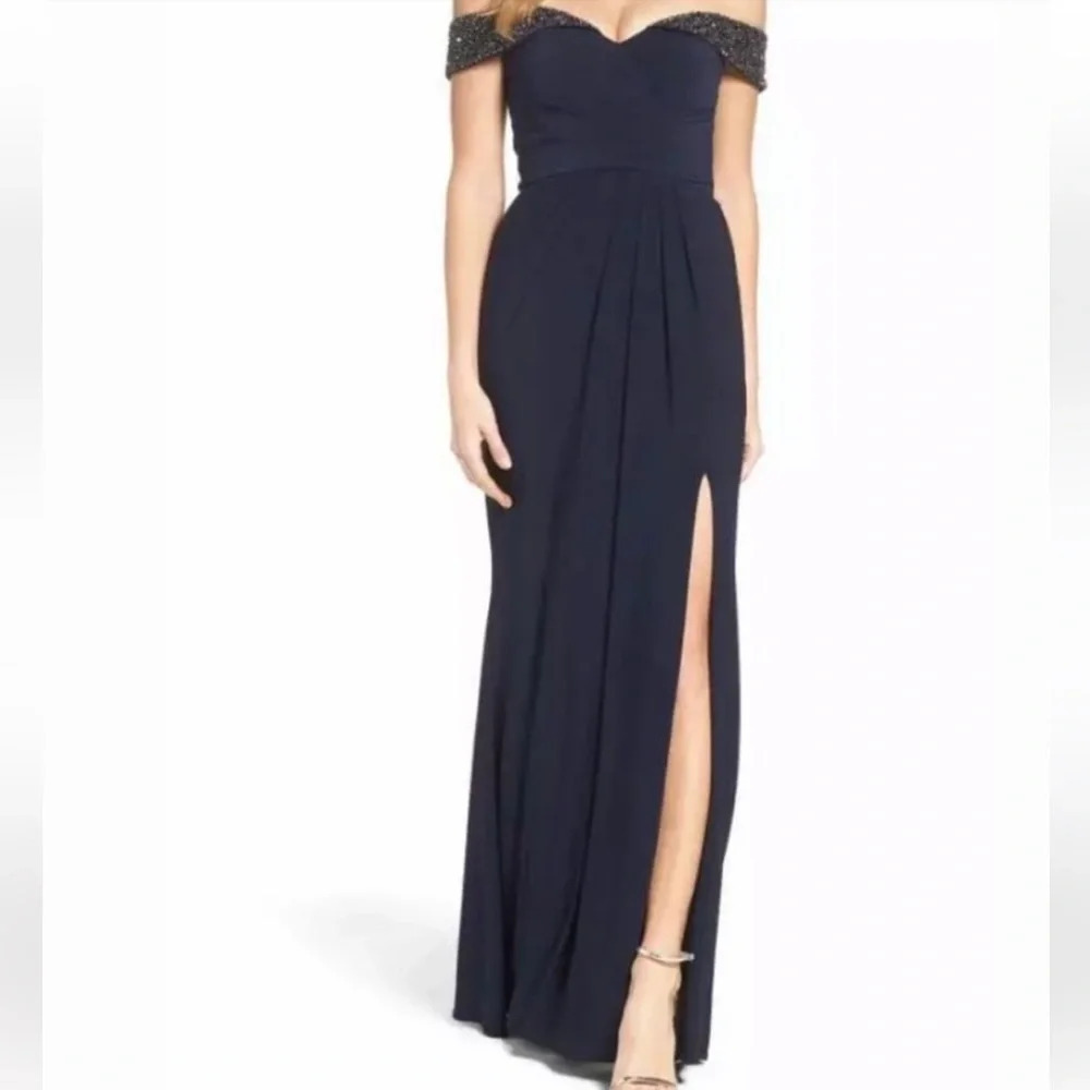 Xscape Embellish cold shoulder Gown Size 8
